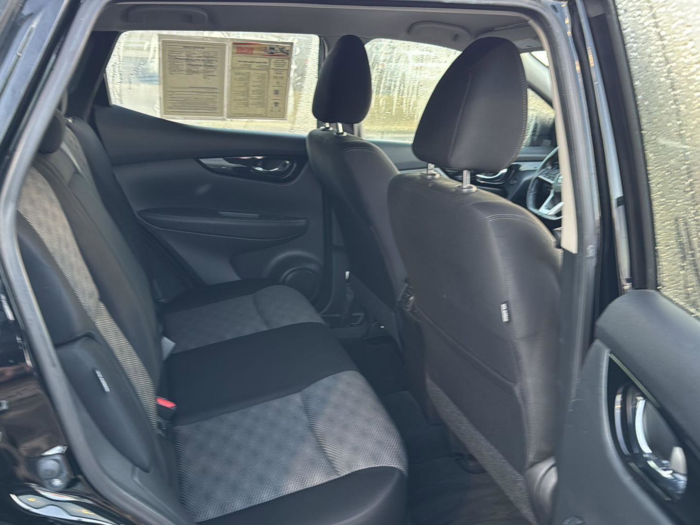 Used 2021 Nissan Rogue Sport SV image 11