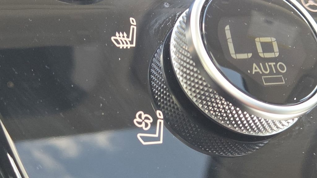 Certified 2025 INFINITI QX60 Luxe AWD/4WD image 6
