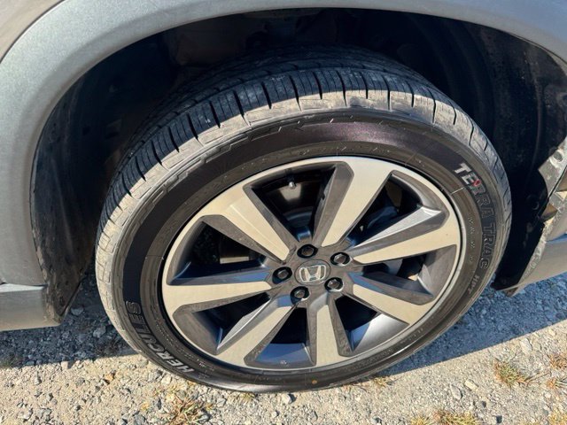 Used 2025 Honda Pilot Touring image 14