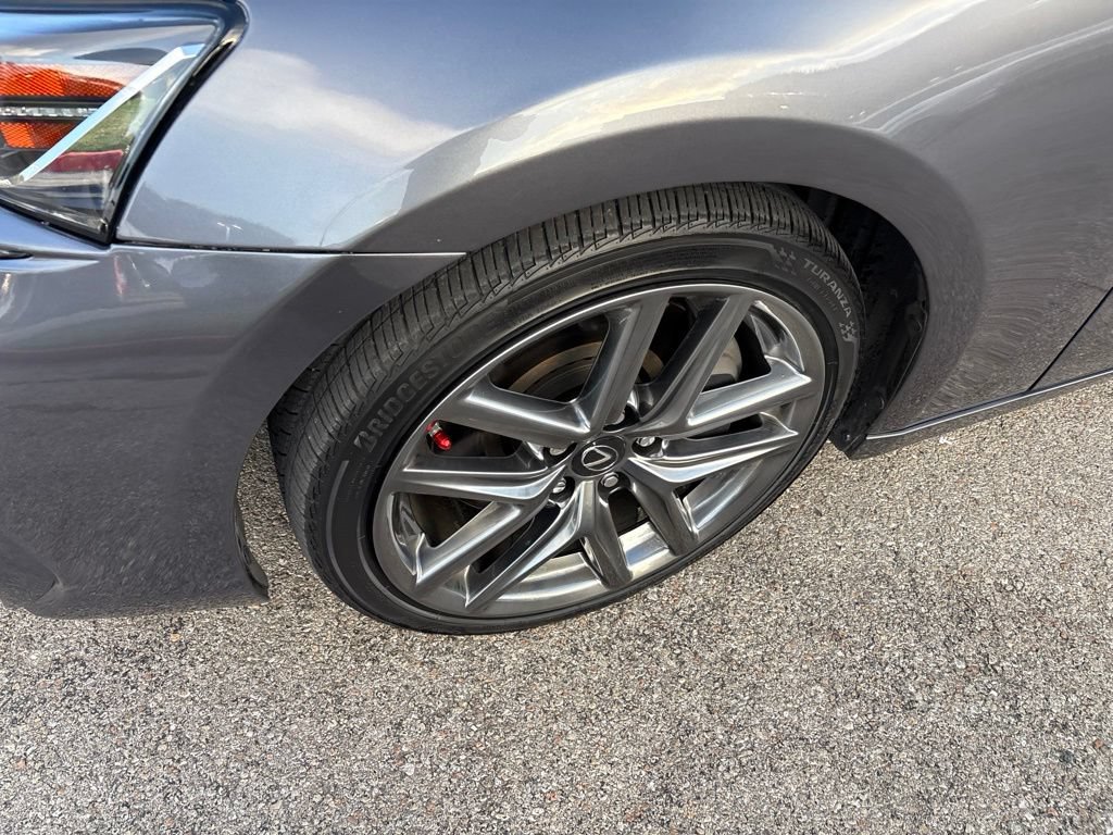 Used 2018 Lexus IS 300 F Sport w/ F Sport Package RWD image 9