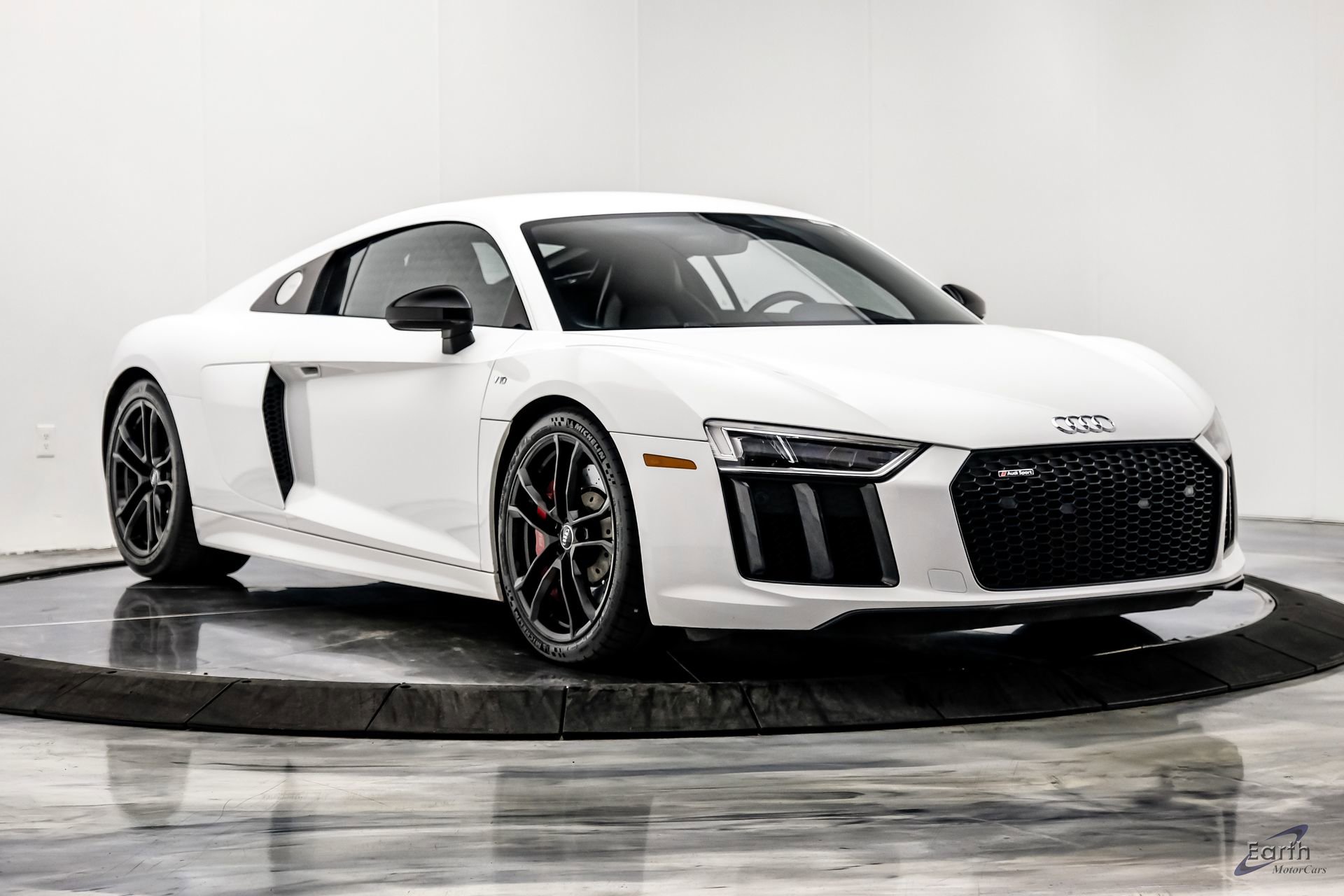 Used 2018 Audi R8 V10 RWD image 29