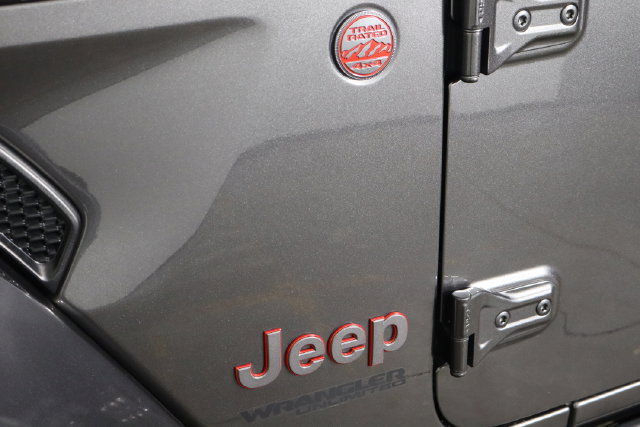 Used 2022 Jeep Wrangler Unlimited Rubicon AWD/4WD image 35