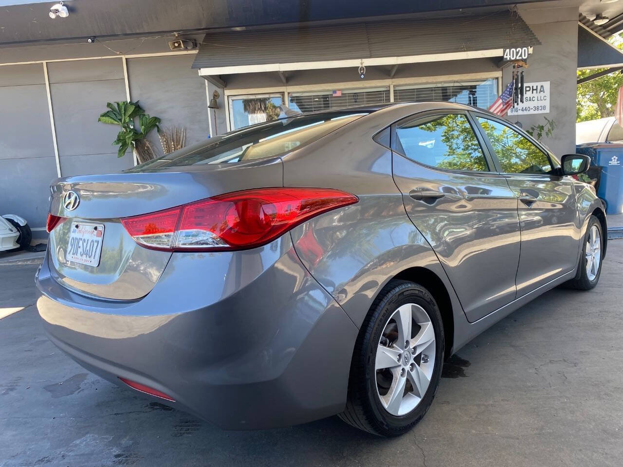 Used 2013 Hyundai Elantra GLS w/ Preferred Pkg FWD image 6