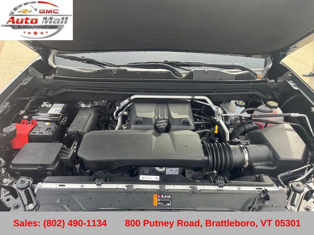 Used 2025 GMC Canyon AT4 w/ Technology Plus Package image 24