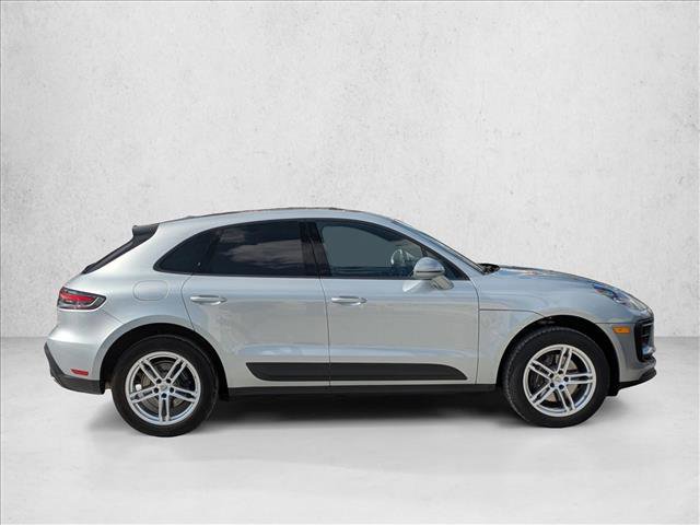 Used 2024 Porsche Macan image 4