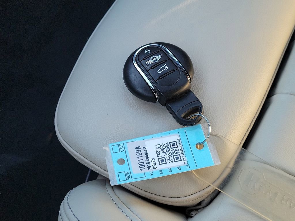 Used 2018 MINI Cooper S image 28