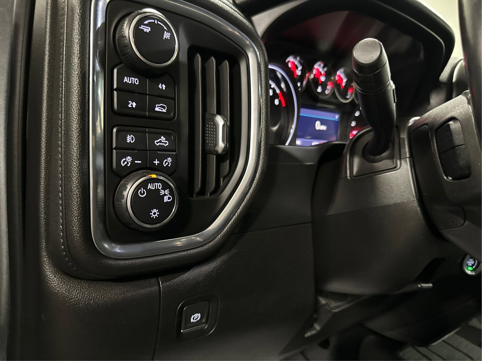 Used 2019 Chevrolet Silverado 1500 RST w/ All-Star Edition image 19