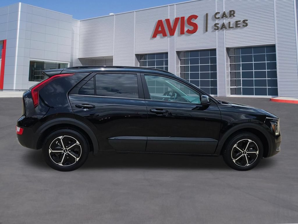 Used 2025 Kia Niro LX FWD image 7