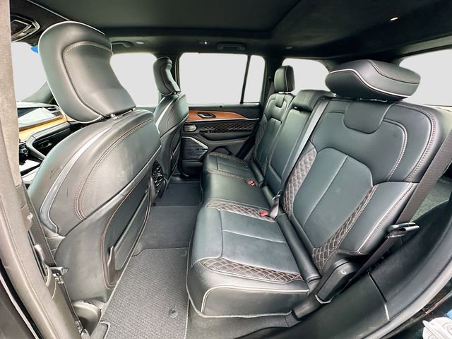 Used 2025 Jeep Grand Cherokee Summit image 26