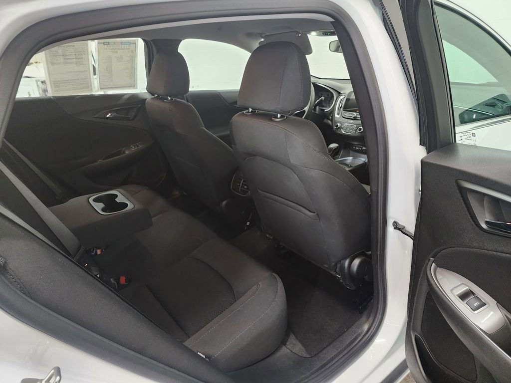 Used 2024 Chevrolet Malibu LT FWD image 28