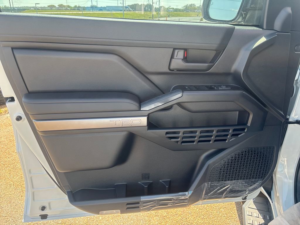 New 2026 Toyota 4Runner 4WD image 7