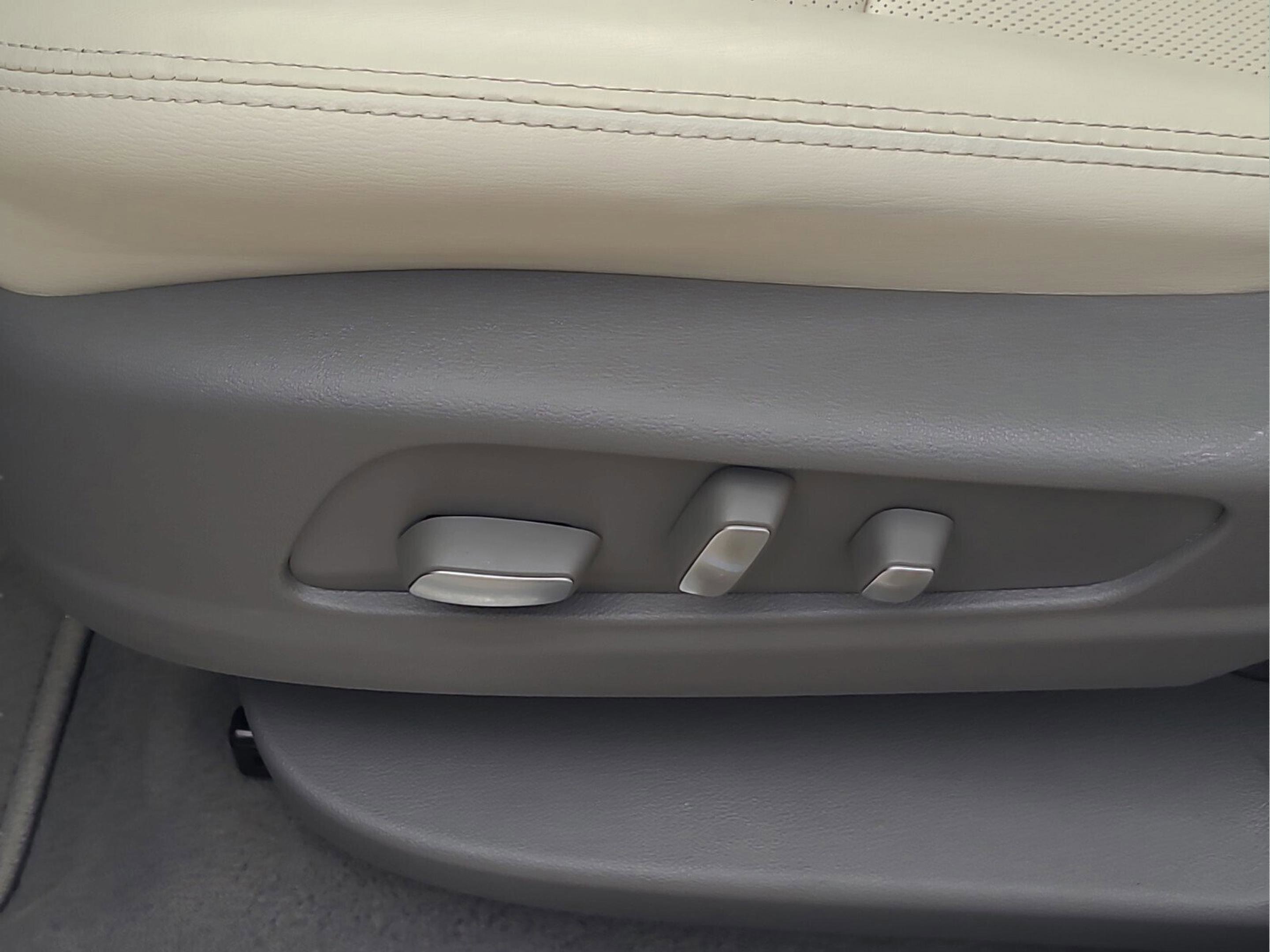 Used 2022 Cadillac XT5 Premium Luxury w/ Technology Package image 13