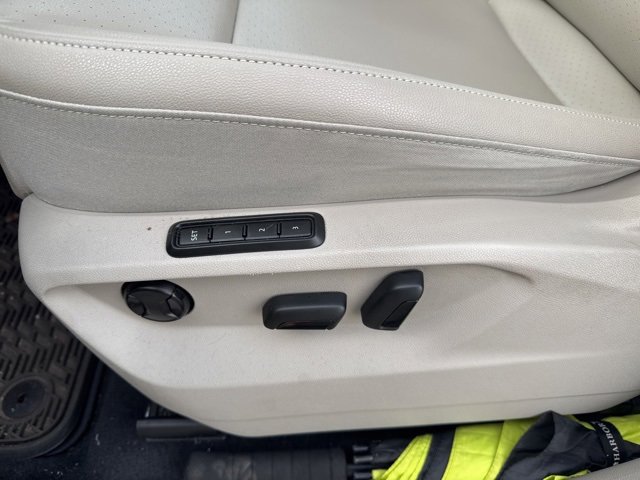 Used 2019 Volkswagen Atlas SEL image 19