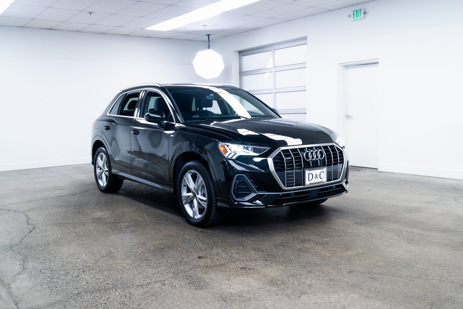 Used 2024 Audi Q3 2.0T Premium Plus w/ Premium Plus Package image 27