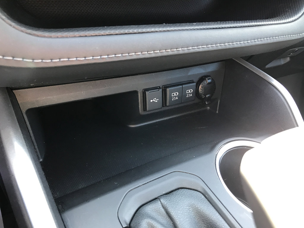 Used 2021 Toyota Highlander XLE image 24