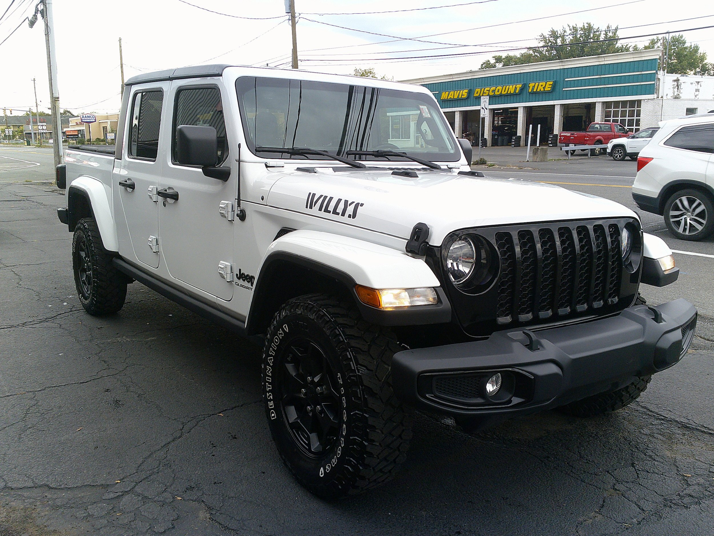 Used 2021 Jeep Gladiator Sport image 8