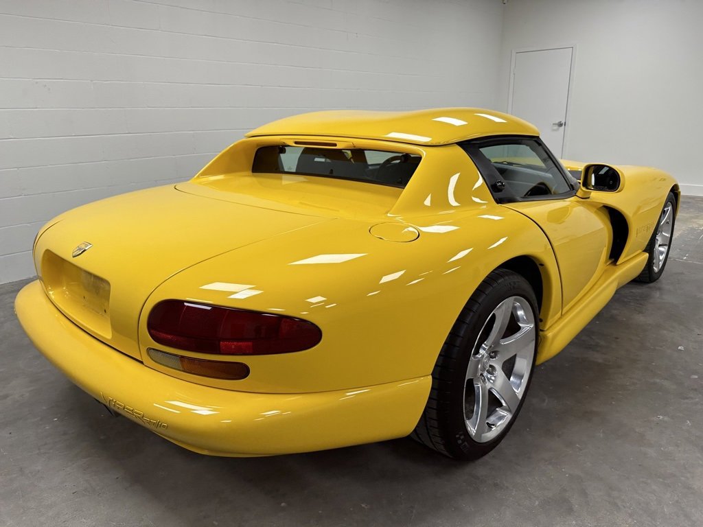 Used 2002 Dodge Viper RT/10 image 7