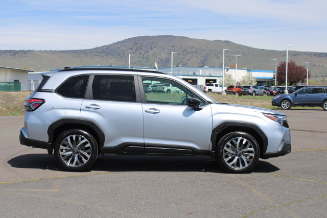 New 2026 Subaru Forester Touring AWD/4WD image 7