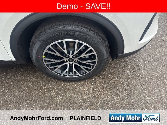 New 2025 Ford Escape SE w/ PHEV Premium Package FWD image 5