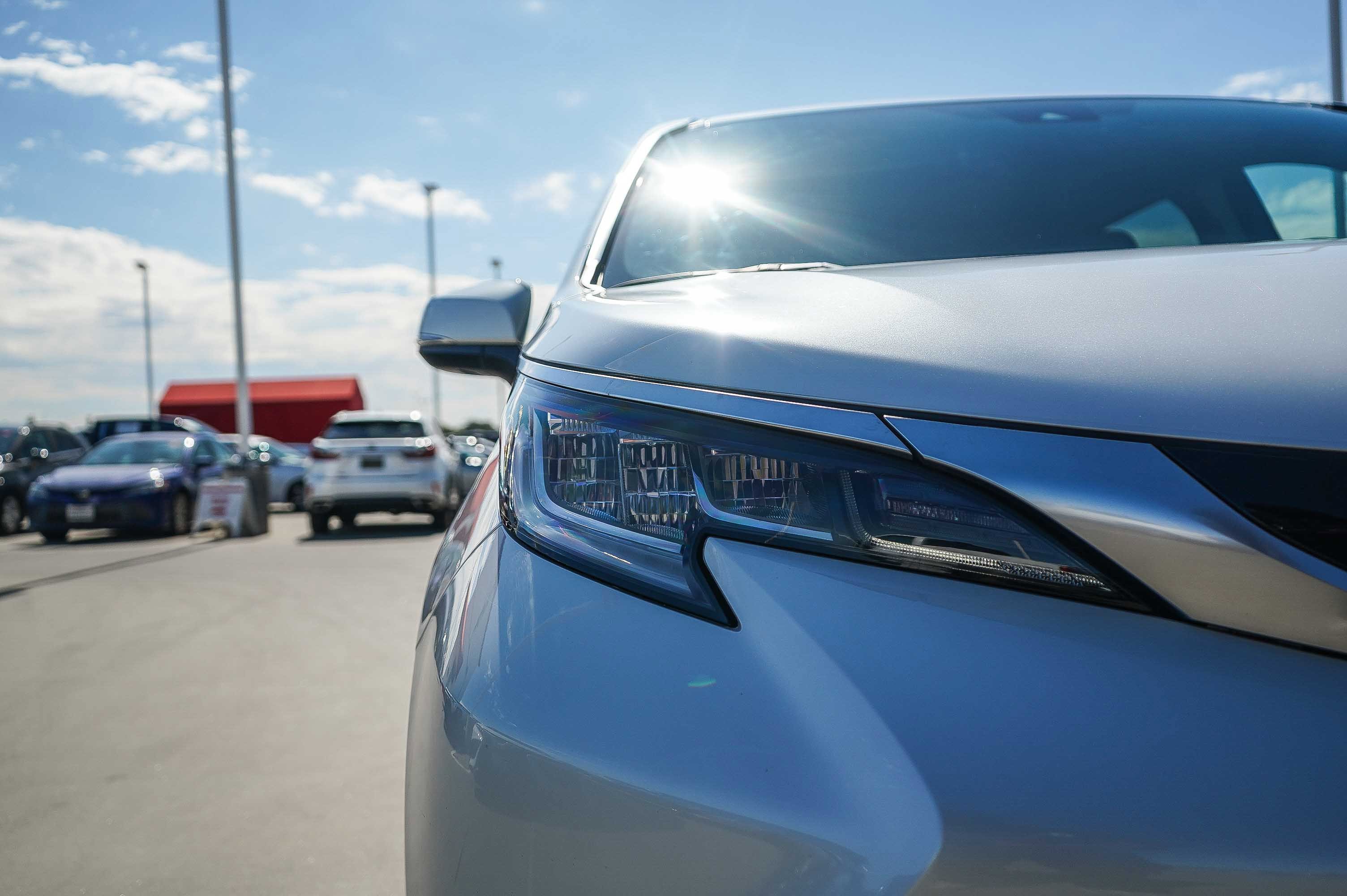 Certified 2024 Toyota Sienna Limited image 11