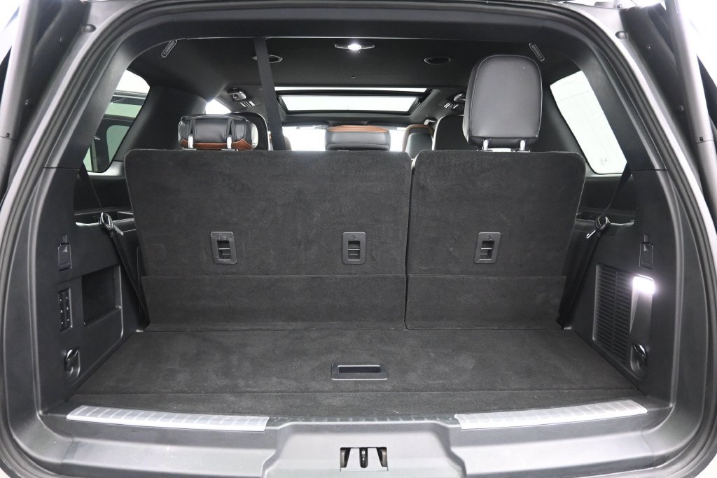 Used 2023 Lincoln Navigator Reserve RWD image 9