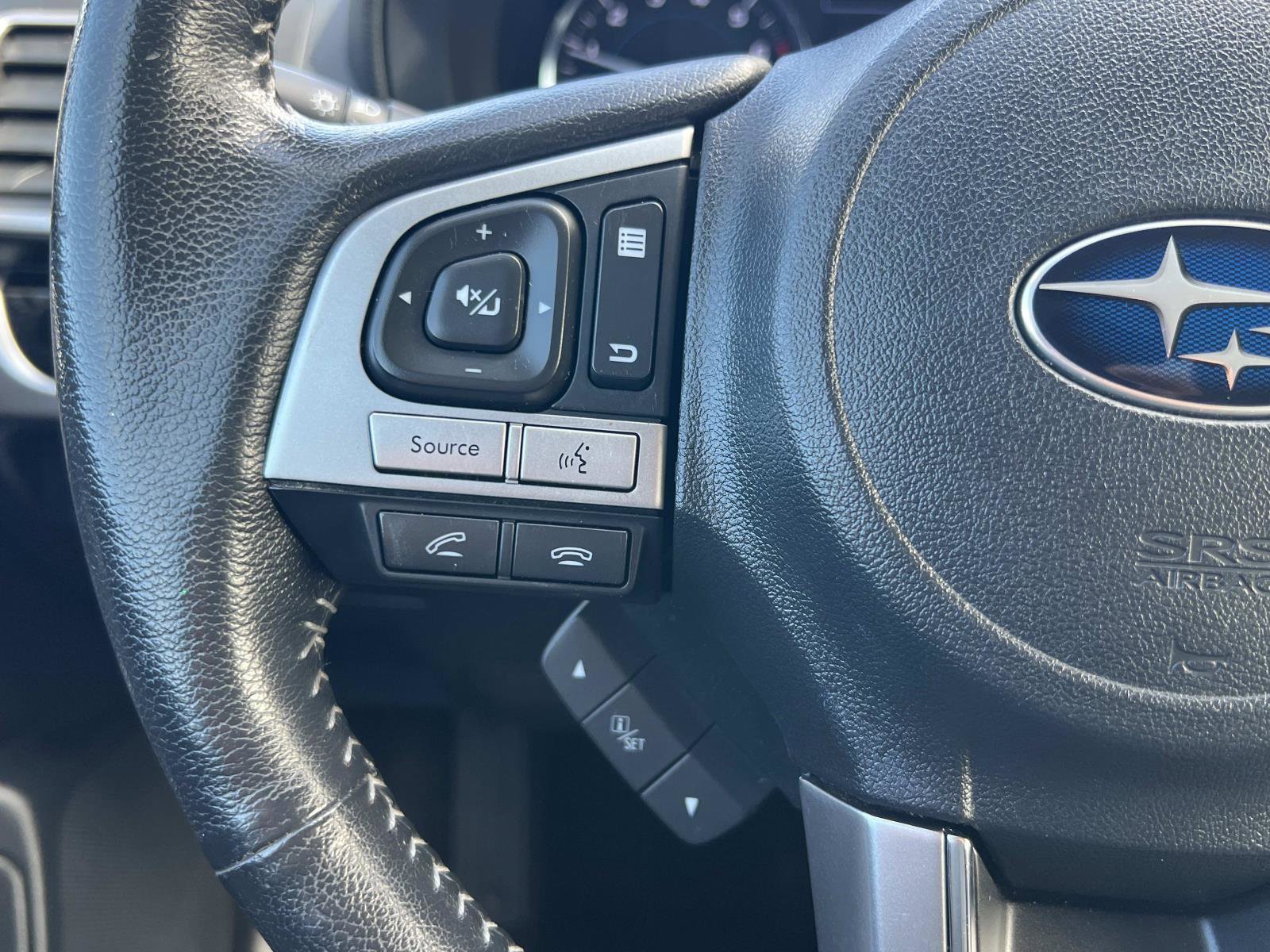 Used 2017 Subaru Forester 2.5i Touring AWD/4WD image 9