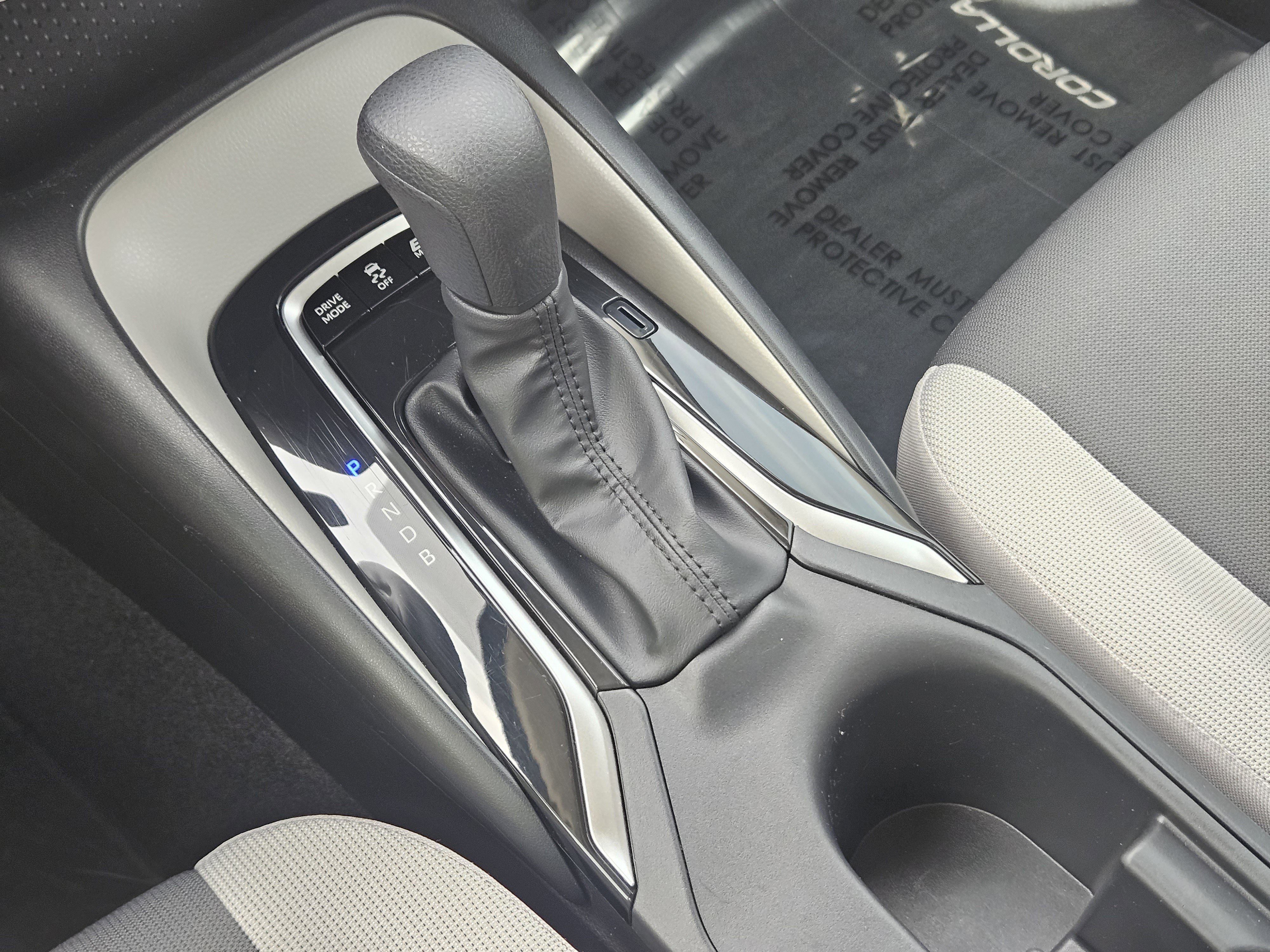 Used 2023 Toyota Corolla LE image 20