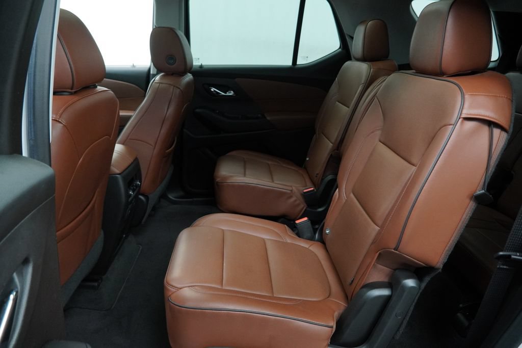 Used 2019 Chevrolet Traverse High Country w/ LPO, Floor Liner Package AWD/4WD image 12
