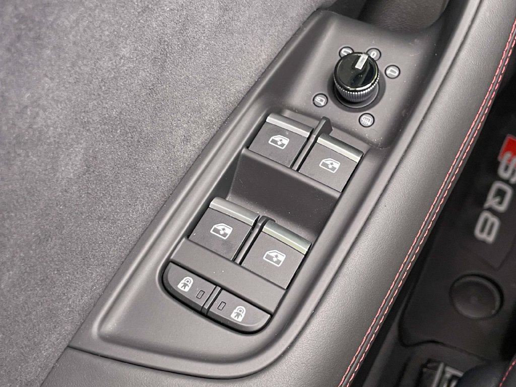 New 2026 Audi SQ8 Prestige AWD/4WD image 38