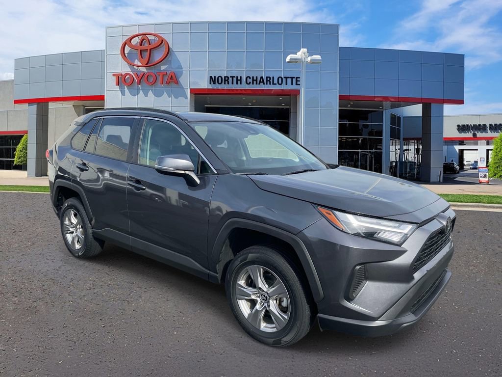Used 2024 Toyota RAV4 XLE image 1