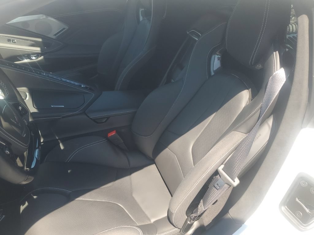 Used 2025 Chevrolet Corvette Z06 w/ Battery Protection Package RWD image 12