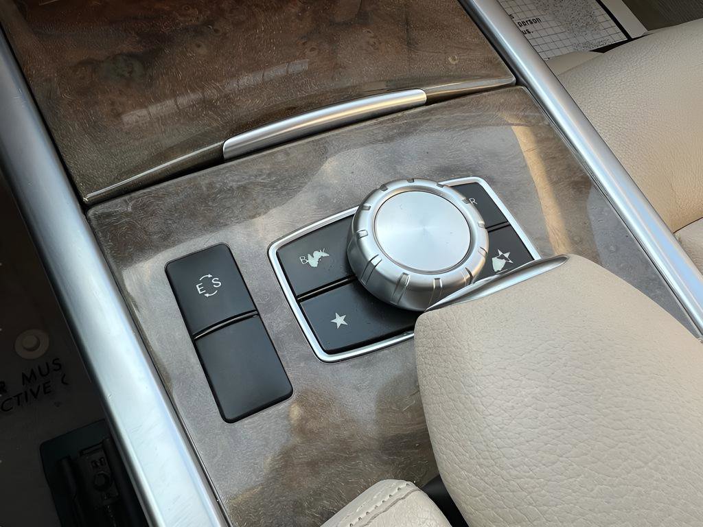 Used 2015 Mercedes-Benz E 350 4MATIC Sedan image 50