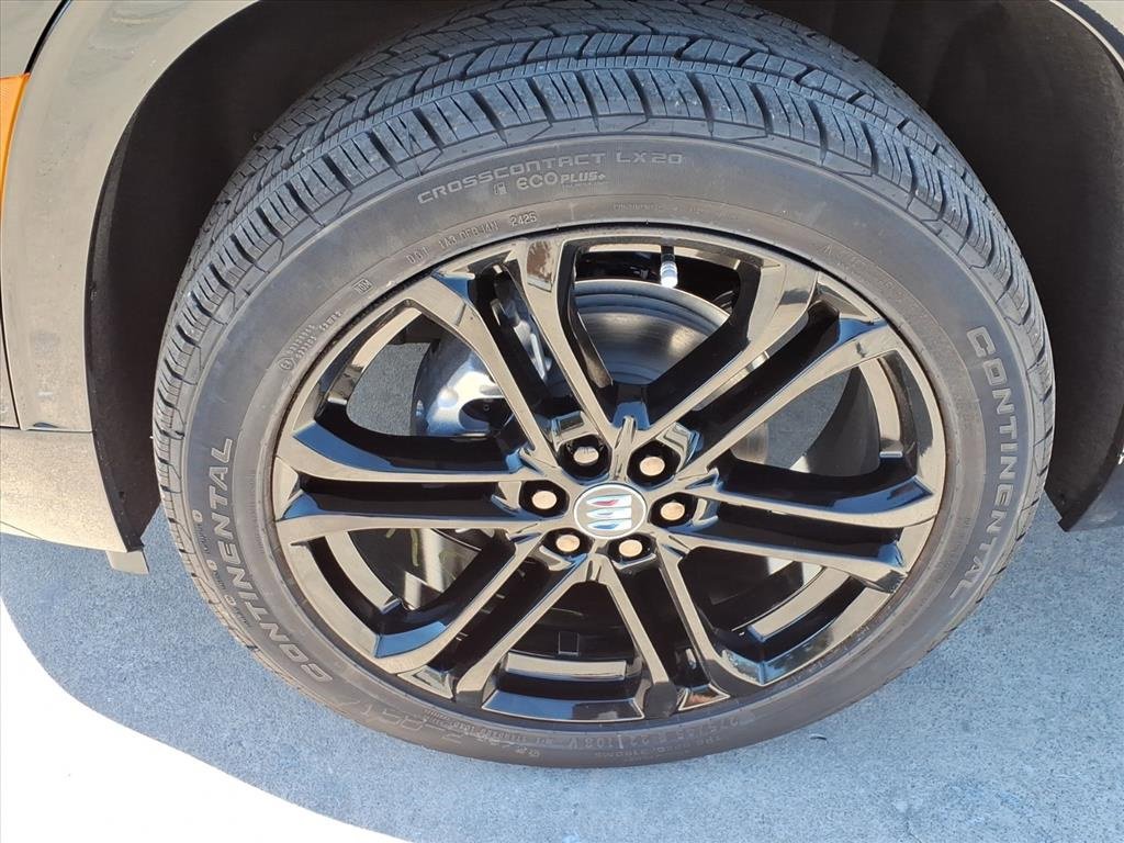 New 2026 Buick Enclave Sport Touring w/ Power Package image 9