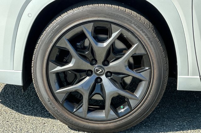 Used 2025 Lexus TX 500h AWD w/ Technology Package image 35