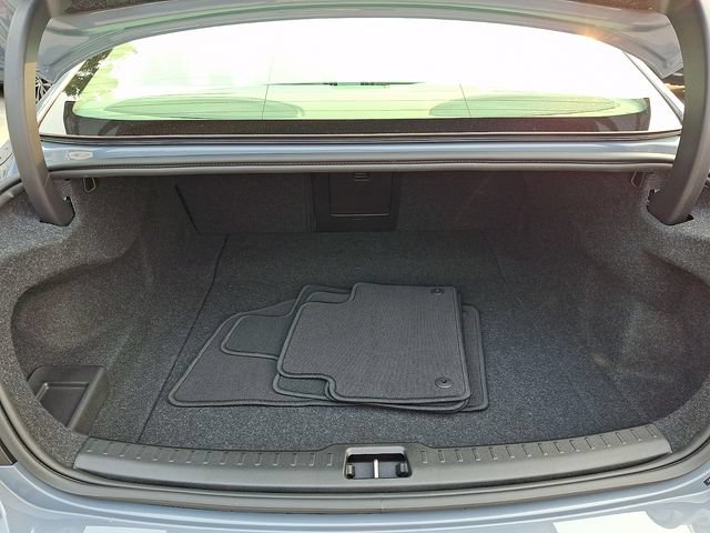 Certified 2024 Volvo S60 B5 Plus w/ Climate Package AWD/4WD image 29