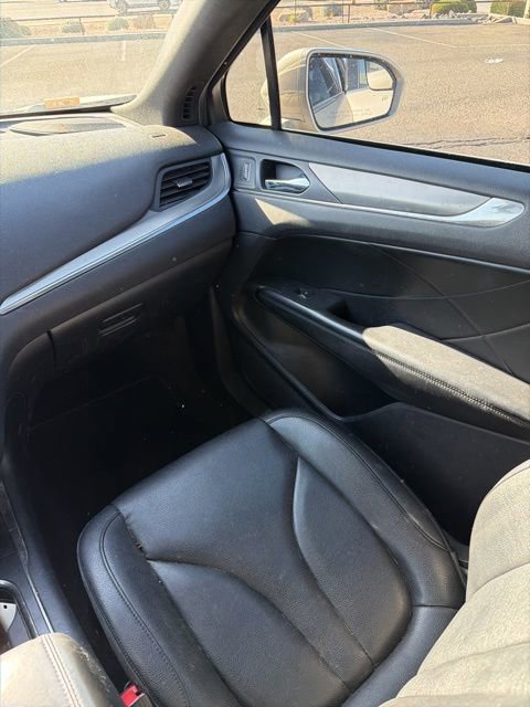 Used 2015 Lincoln MKC FWD image 13