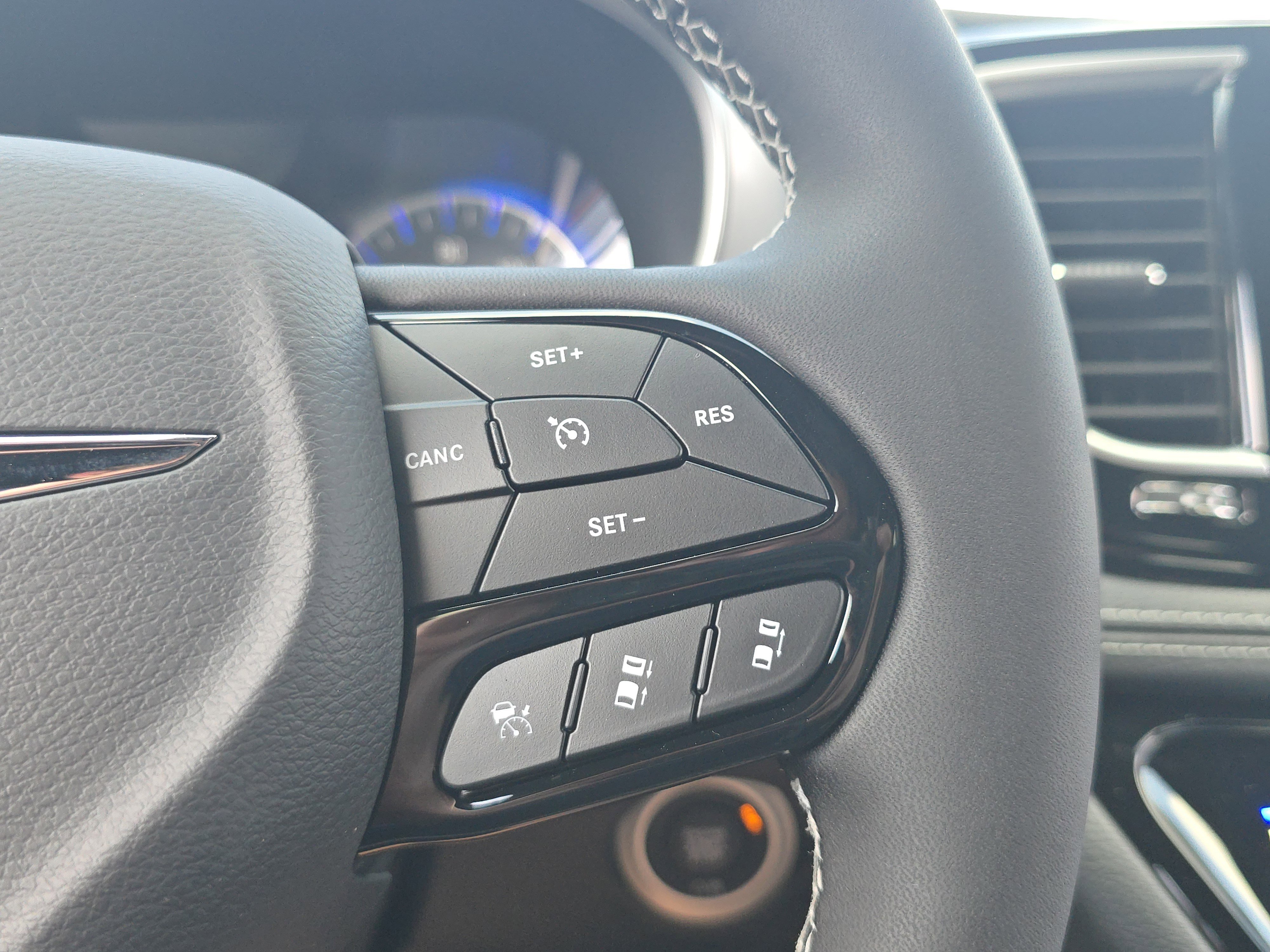 New 2026 Chrysler Pacifica Limited w/ S Appearance Package image 29