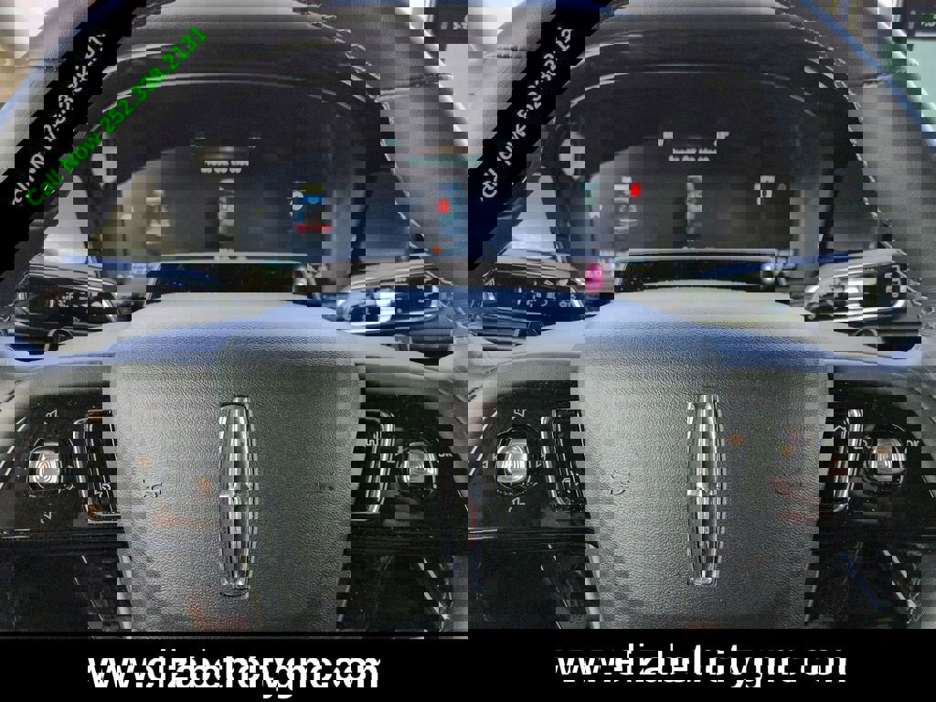 Used 2025 Lincoln Corsair Reserve w/ Equipment Group 202A image 29