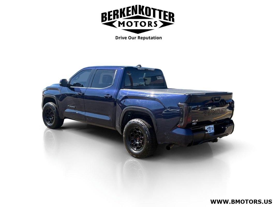 Used 2022 Toyota Tundra SR5 w/ Advanced Technology Package AWD/4WD image 5