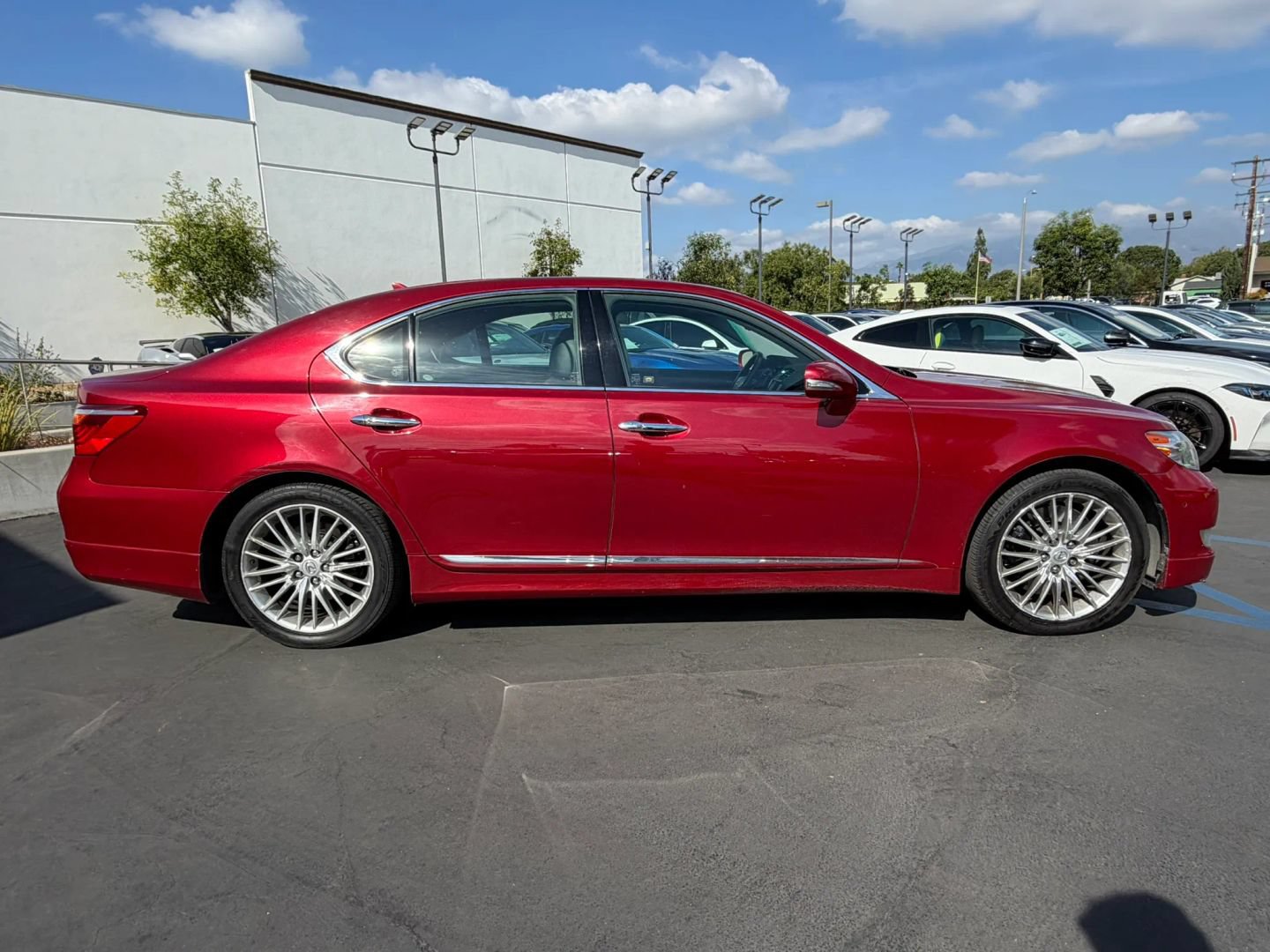 Used 2010 Lexus LS 460 RWD image 5