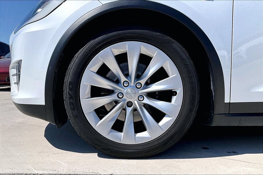 Used 2020 Tesla Model X Long Range AWD/4WD image 10