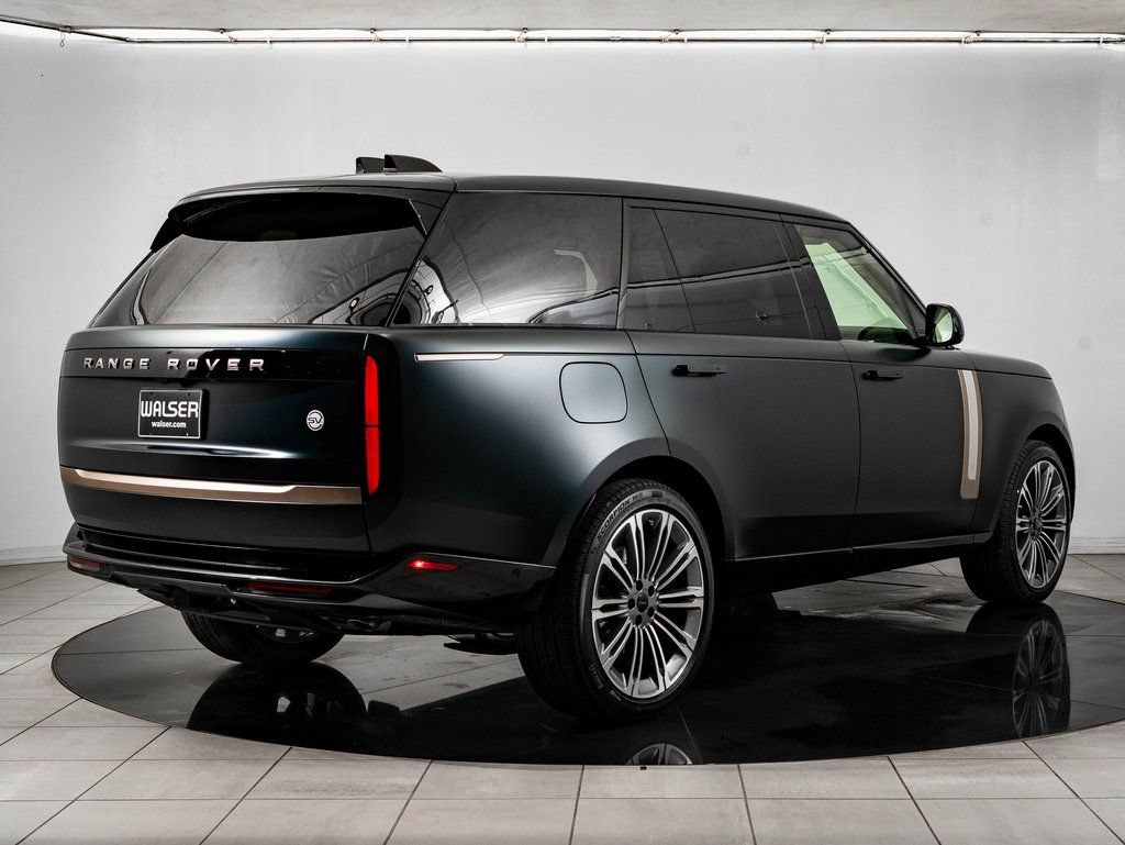 New 2026 Land Rover Range Rover SV AWD/4WD image 7