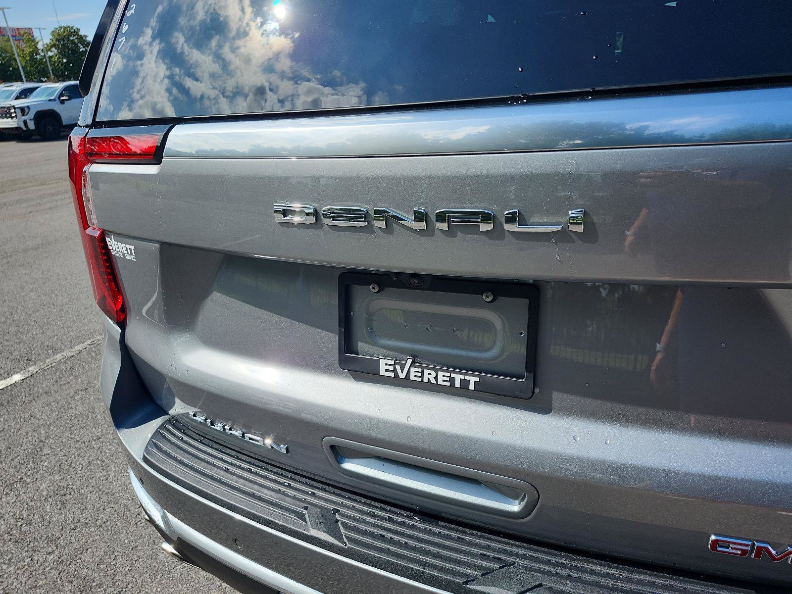 New 2027 GMC Yukon Denali AWD/4WD image 4