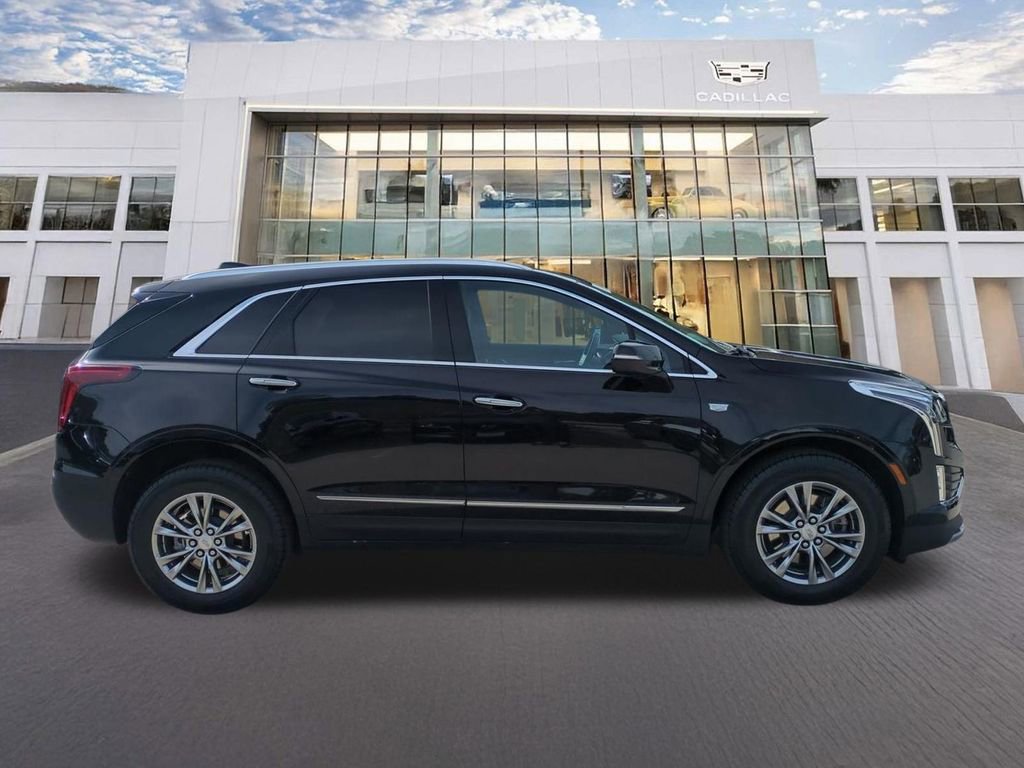 Certified 2023 Cadillac XT5 Premium Luxury FWD image 4