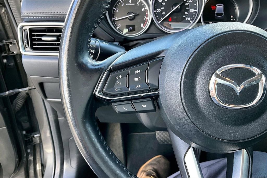 Used 2018 MAZDA CX-5 Touring image 7