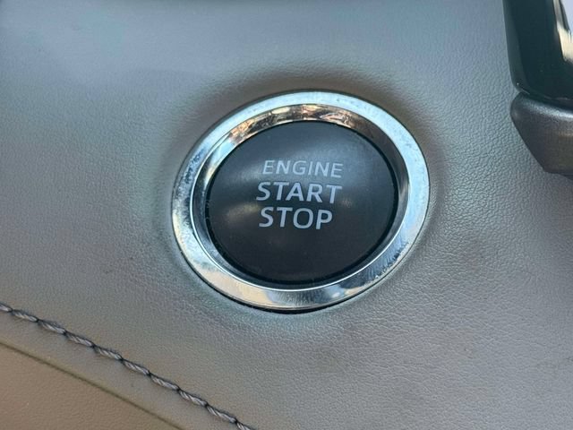 Used 2022 Toyota Highlander XLE AWD/4WD image 37