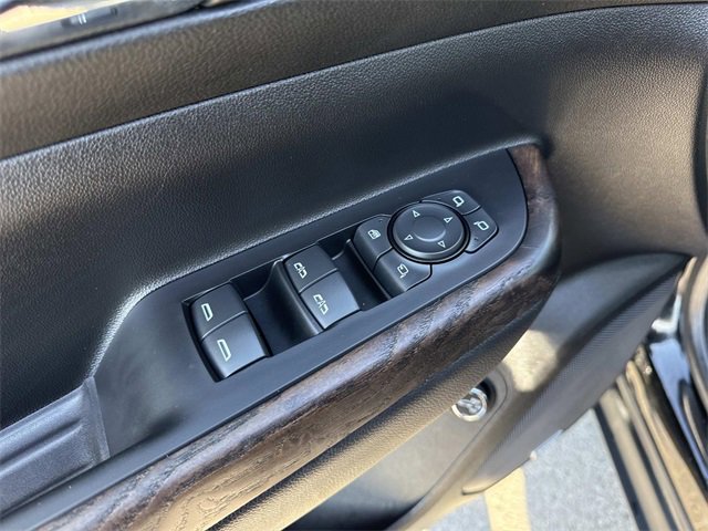 Certified 2023 GMC Acadia Denali w/ Black Diamond Edition image 11