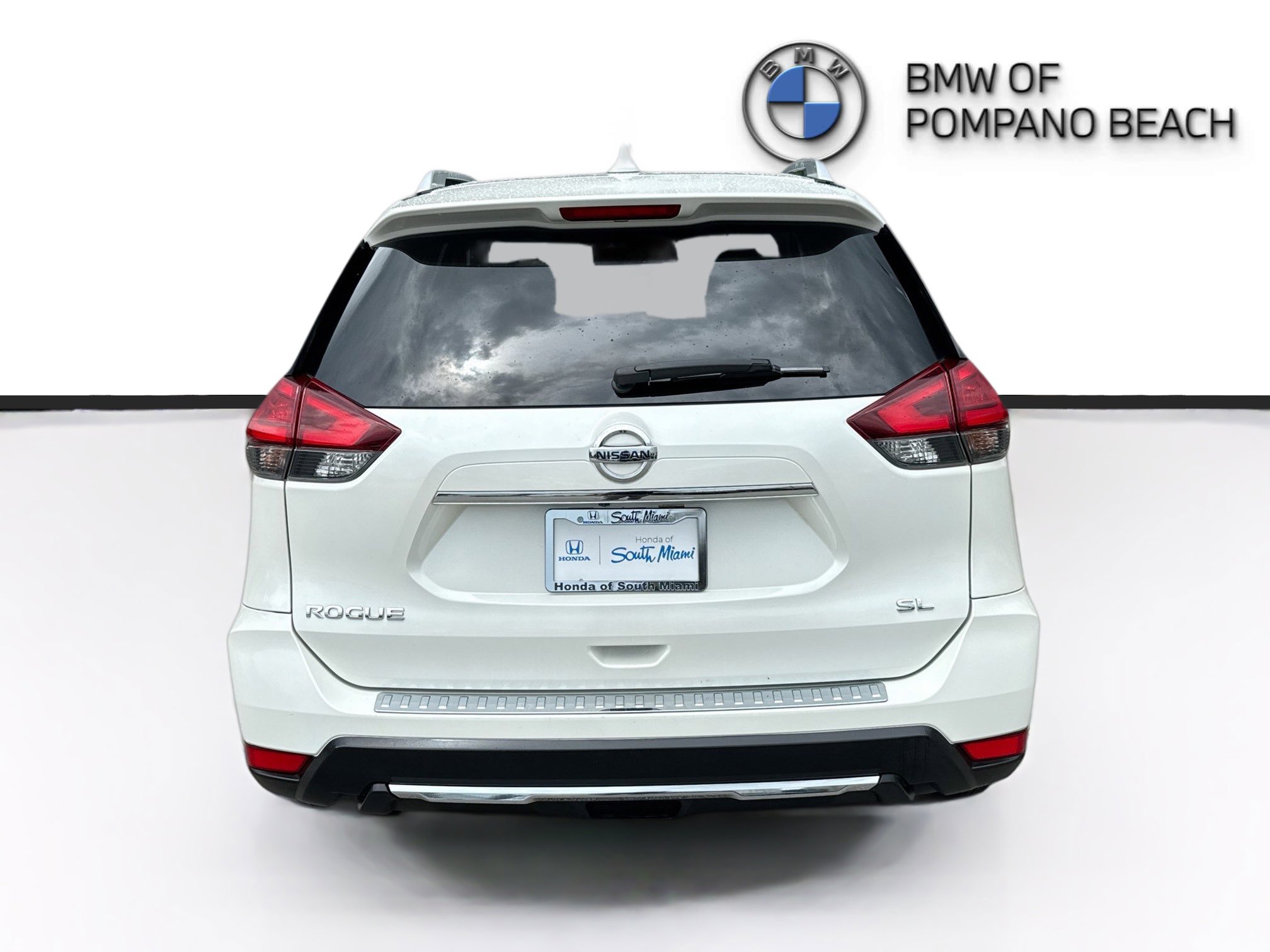 Used 2017 Nissan Rogue SL image 5