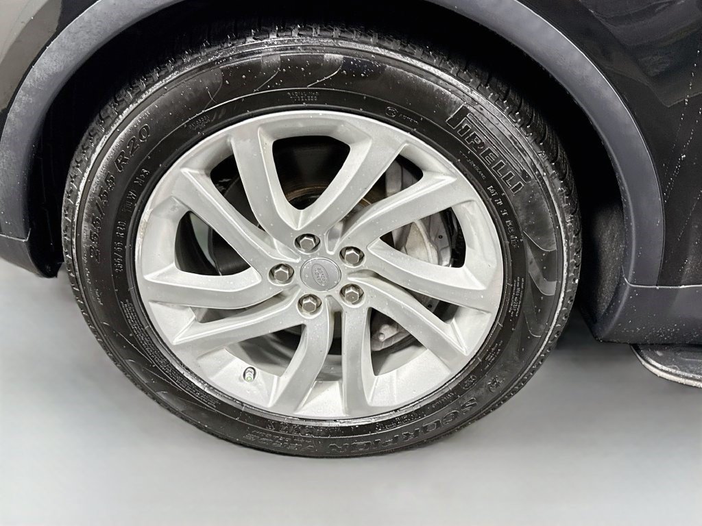 Used 2018 Land Rover Discovery HSE AWD/4WD image 37