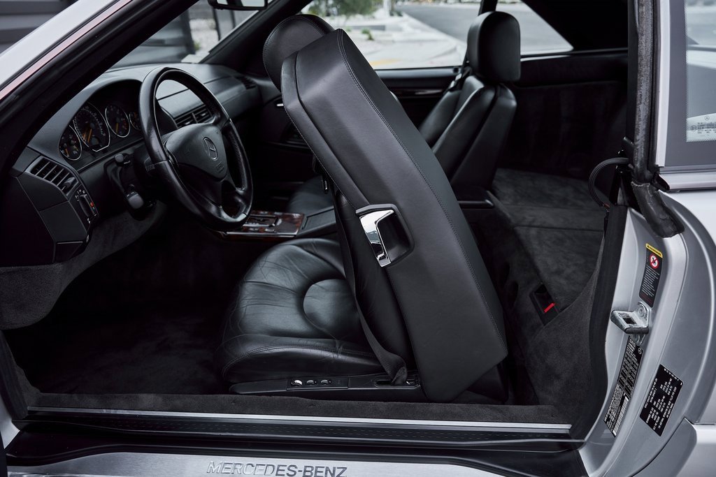 Used 2002 Mercedes-Benz SL 500 w/ SL2 Option Pkg image 40